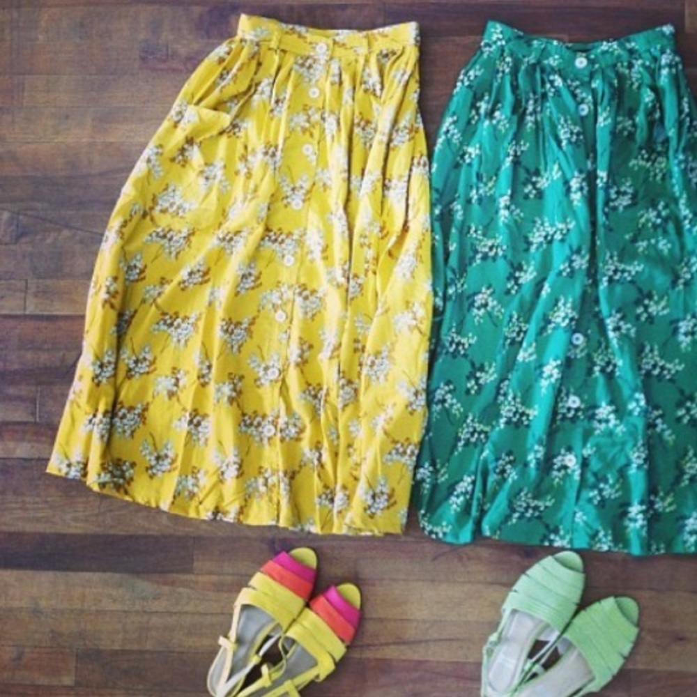 American Apparel Floral Button-Down Skirt